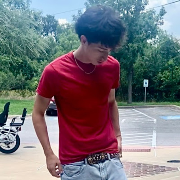 Meet your Posher, James - Picture 1 of 1